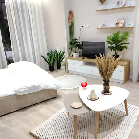 Apartment New Bazaar Retreat Tirana